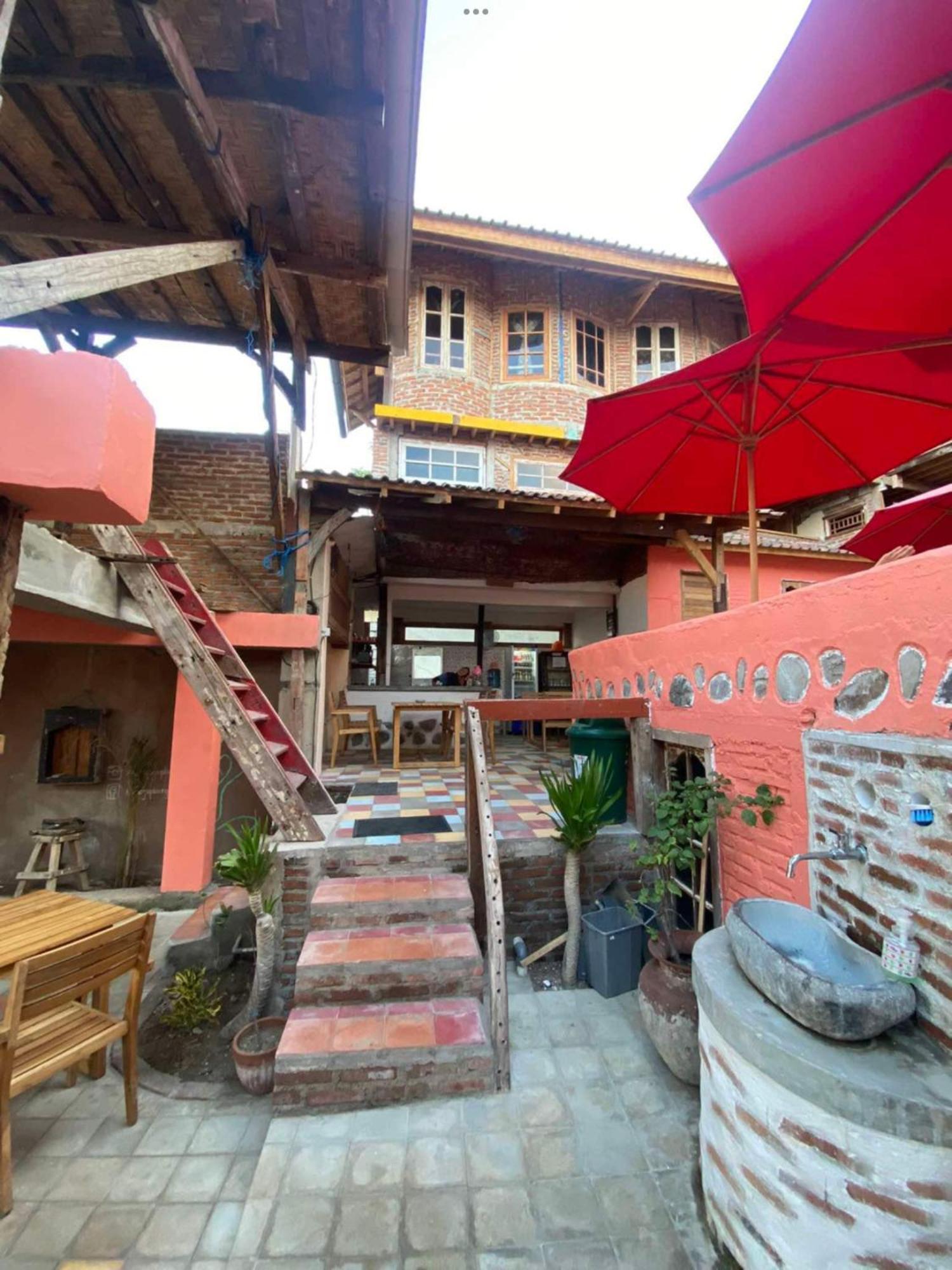 Gili La Boheme Hostel Gili Trawangan Buitenkant foto