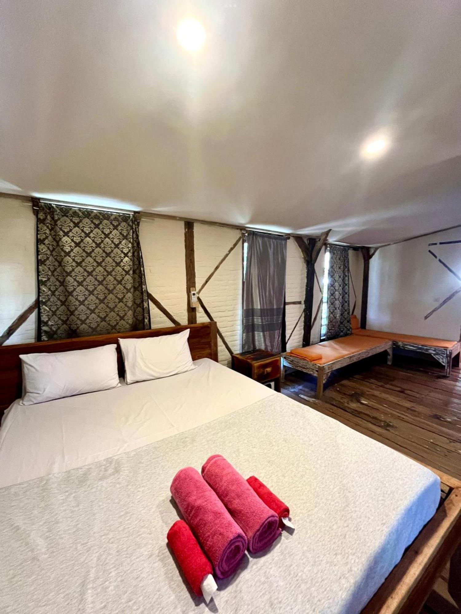 Gili La Boheme Hostel Gili Trawangan Buitenkant foto