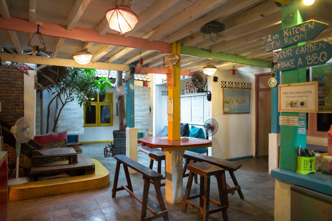 Gili La Boheme Hostel Gili Trawangan Buitenkant foto